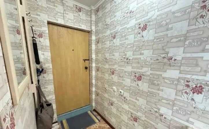 Продам 2хком квартиру на КСК