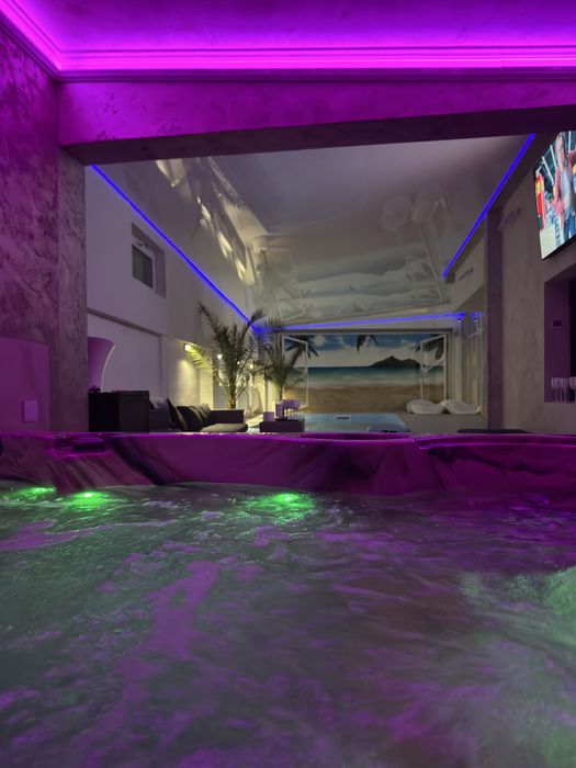 Vilă PREMIUM 305 mp – 2 piscine + SPA/Jacuzzi – Sântana de Mureș