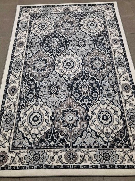 Килими по 30лв Броя Доставката с опция преглед с еконт.