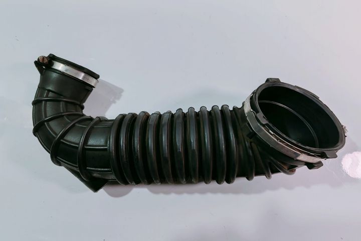 Furtun admisie aer 03G129629E Audi A4 B8/8K