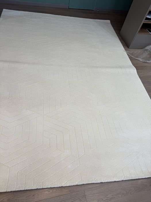 Продам шерстянной ковер