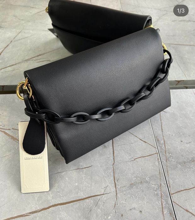 Модная кожаная сумка