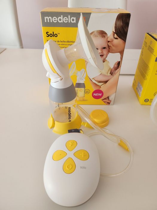 Помпа за кърма MEDELA Solo Единична двуфазна електрическа помпа за кърма + 1бр. шише и 1бр. фуния