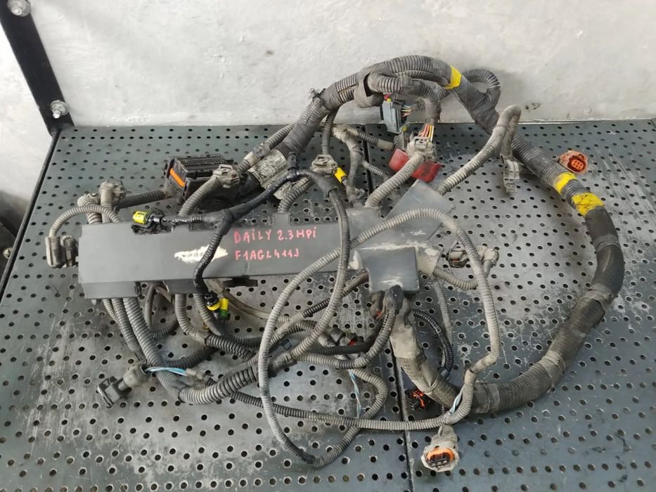 instalatie electrica motor  f1agl411j 2.3 hpi  euro 6  iveco daily 6  5802166044