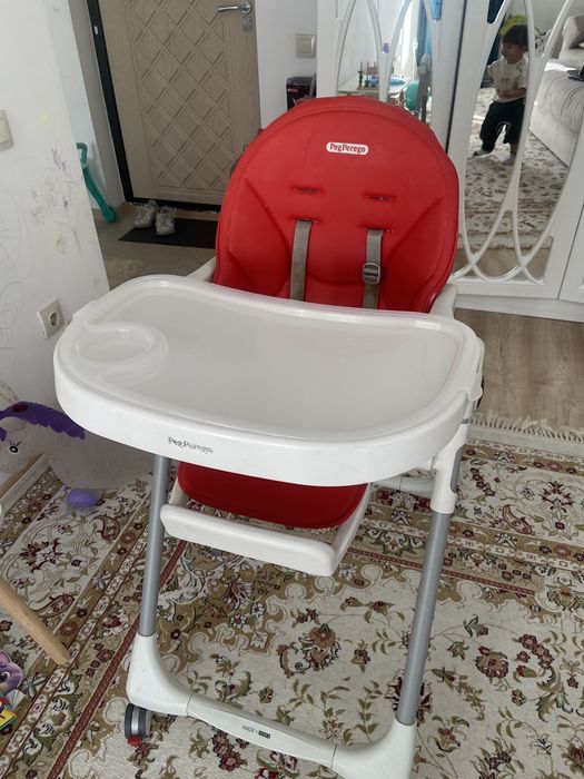 Детский стул для кормления от Peg Perego