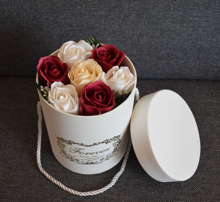 Букети от сапунени рози