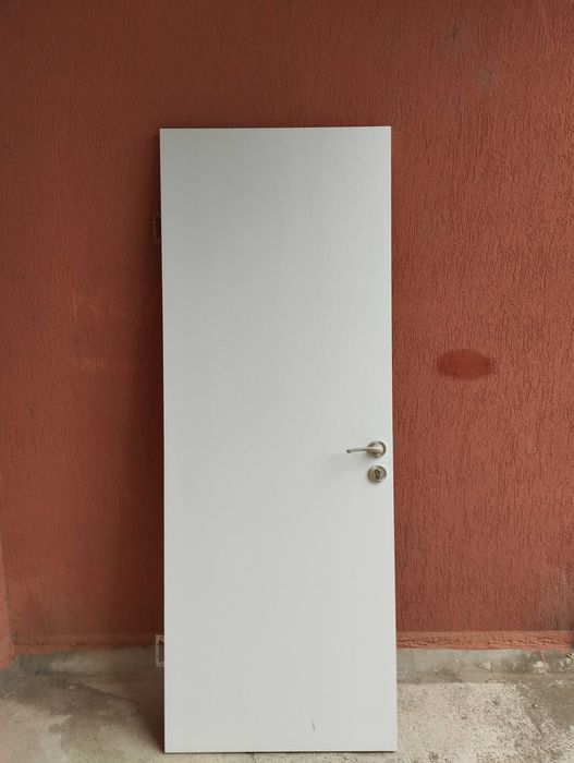 Интериорни врати