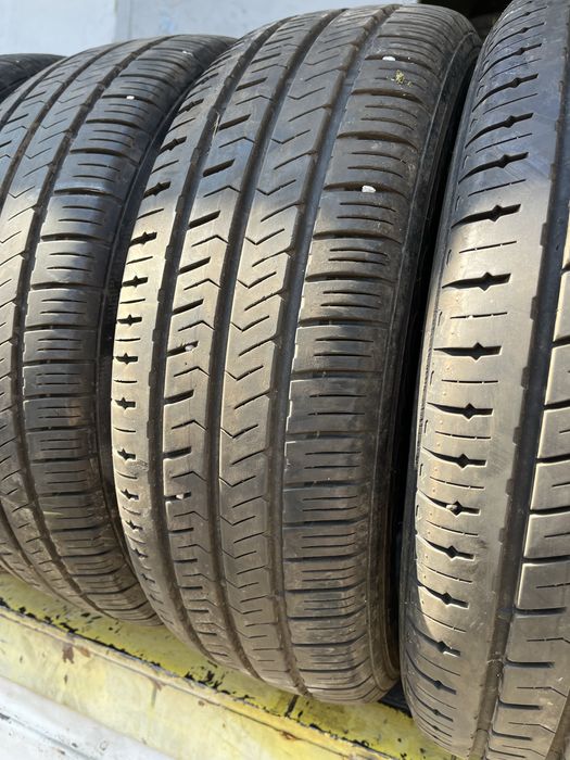 4 бр. гуми за бус 205/65/16C Hankook 6-7 mm DOT 2916