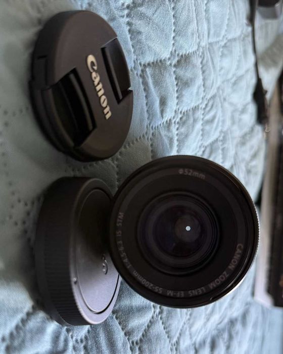 Canon EOS M50 Mark II + Obiectiv EF-M 15-45mm + 2 baterii – Stare 9/10