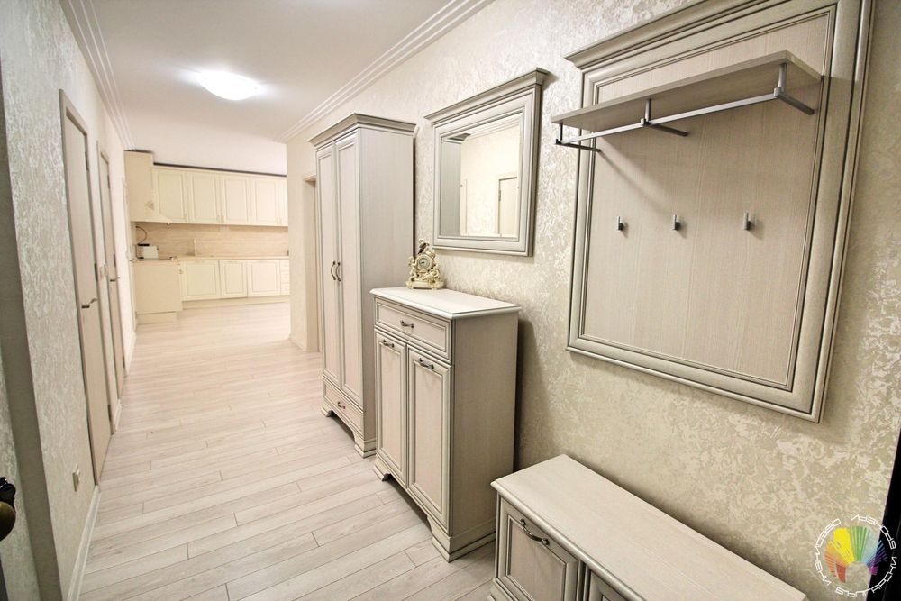 Дава се под наем Двустаен апартамент в Бургас, Лазур - 85 кв.м за 765 € - Снимка #10