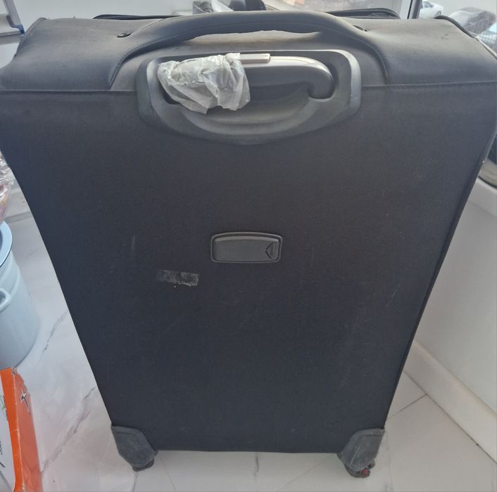 Сумку дорожную продам