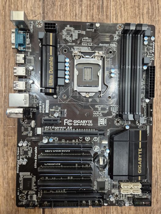 Материнская плата Gigabyte 1150 сокет