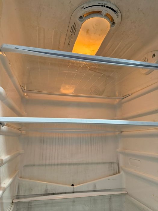 Рабочий холодильник Samsung