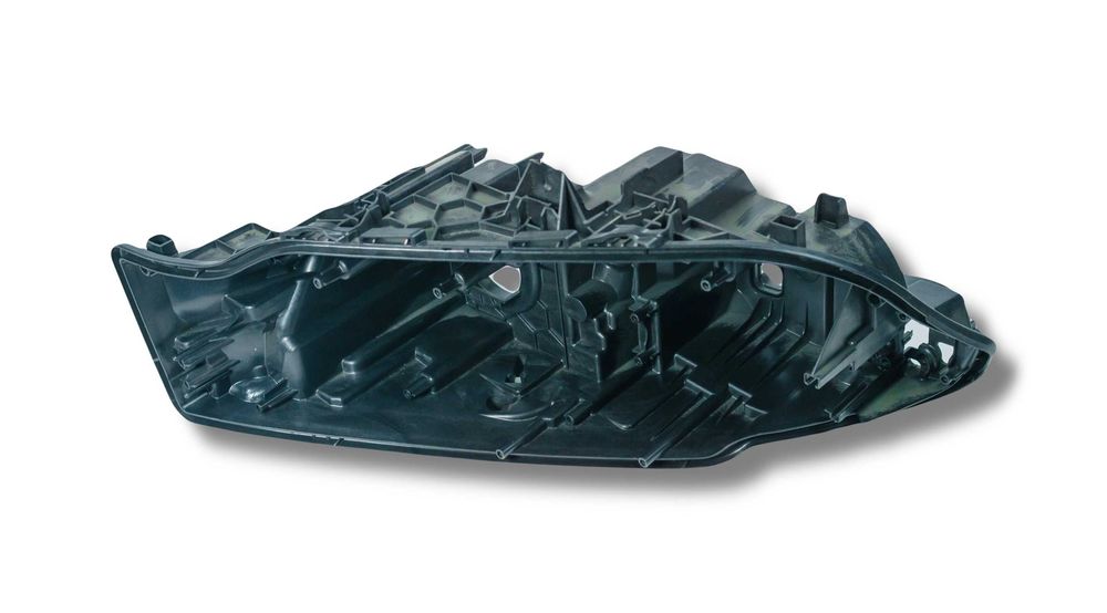 Корпус фары RH G20 19-