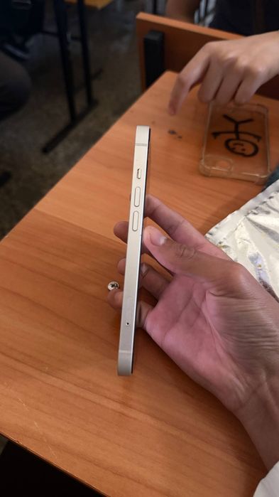 iPhon 13 сатылады
