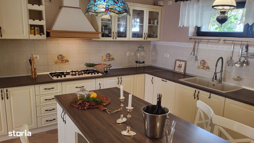 Proprietar - Casă spațioasă în centrul comunei Giarmata