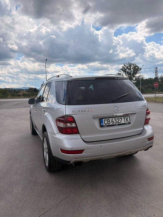 Продавам Мерцедес МЛ 320