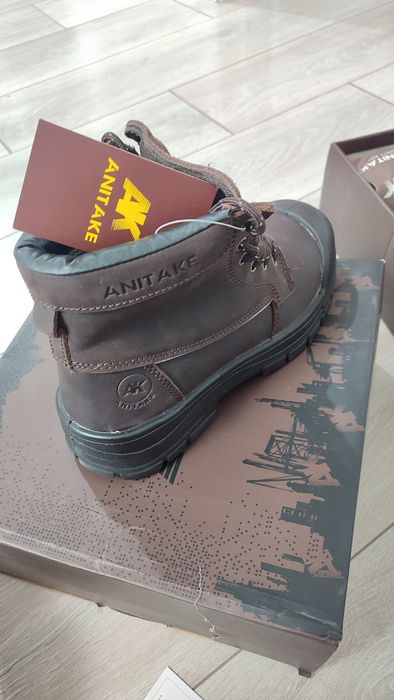 Продам спецобувь  41р