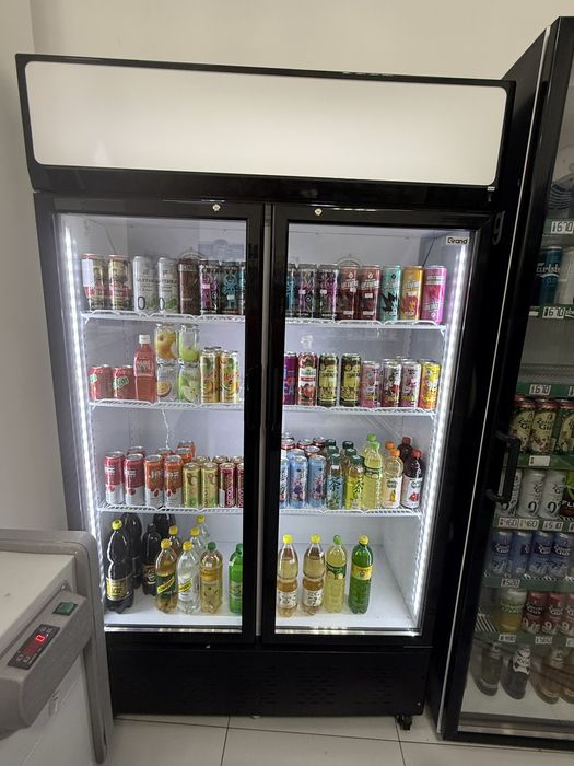 Холодильники витринные