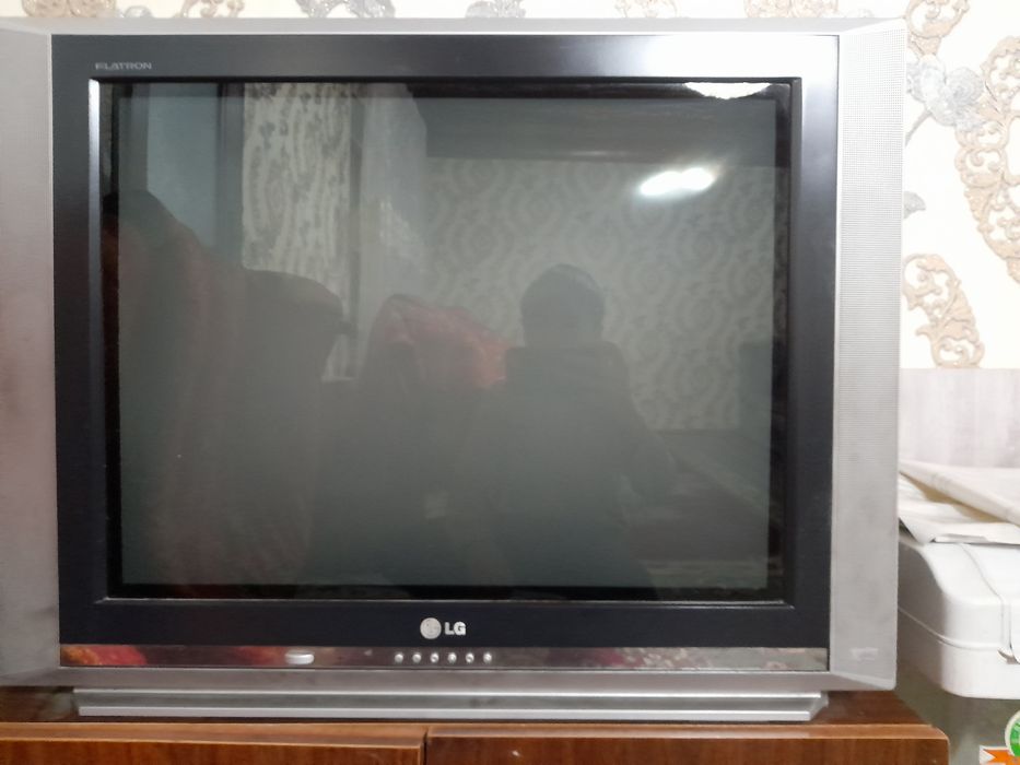 Телевизор LG  Flatron