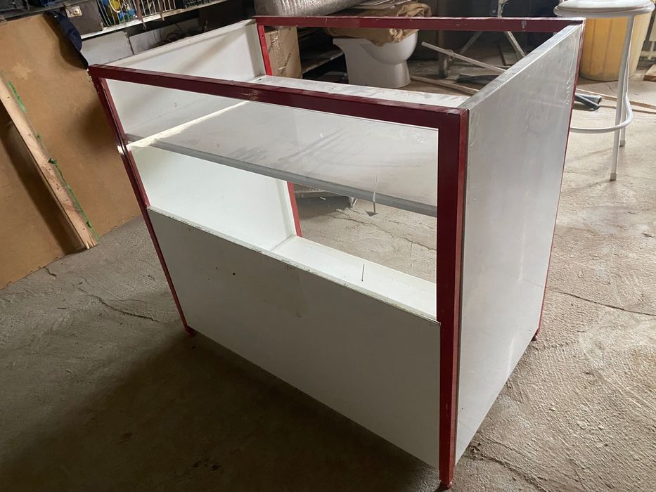 Шкаф офисный и полка