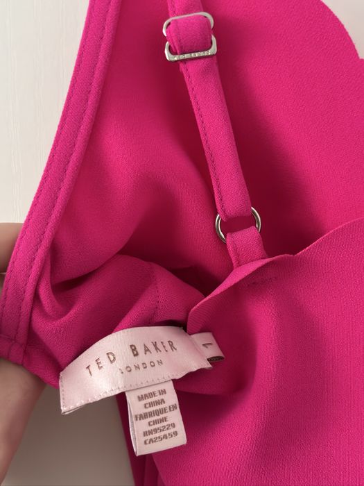 Top de dama, Ted Baker