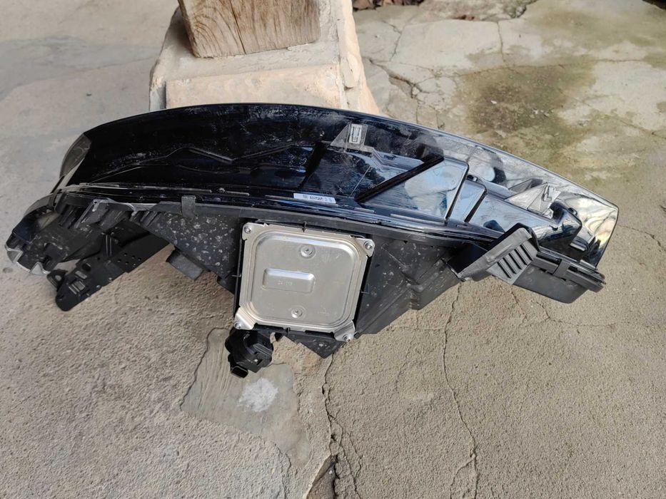 Фарове Renault Clio 5 23г. ляв десен / Фар Рено Клио 23г. Оригинални