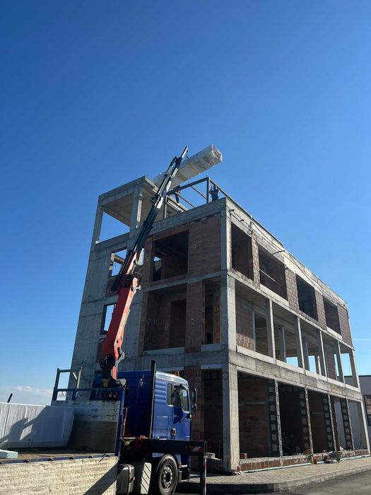 Транспортни услуги Камион с кран 20 метра. Автокран