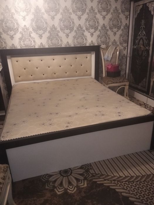 Mebel, devan ,trimo, 2ta stul, stol.