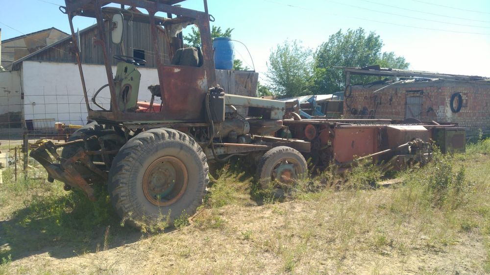 Продам или обменкомбайн на базе Т-40