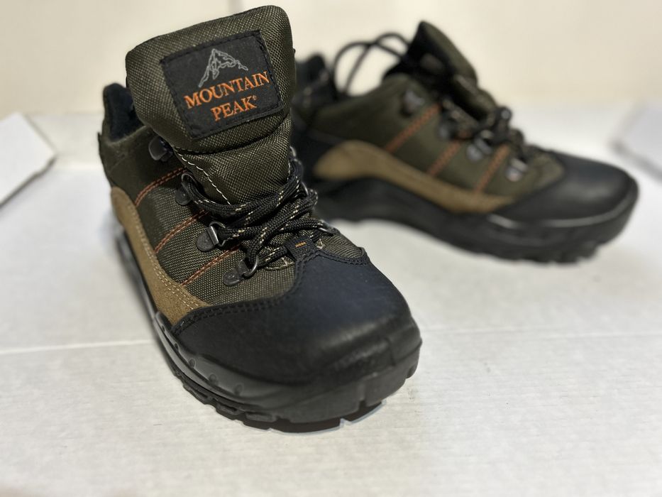 Обувь Европа 37 школьницам