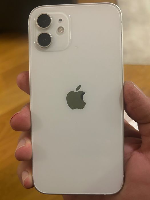 IPHONE 12 перфектен