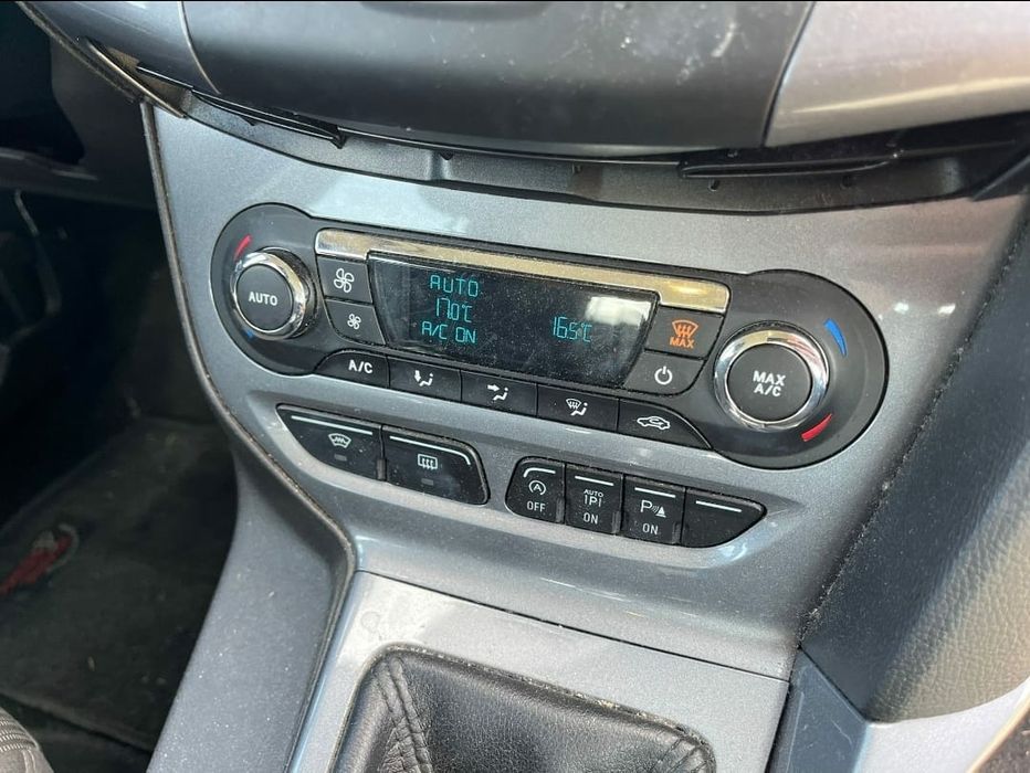 Ford Focus 1.6 Dci 105 cp Euro 5Titanium 2013.06  Led-Navi-Jante R16