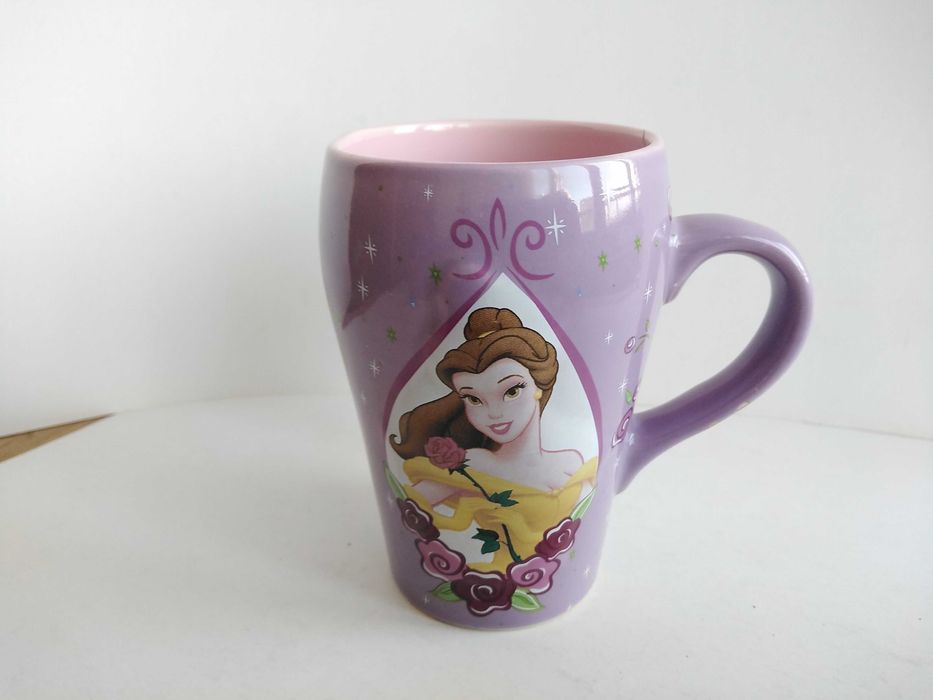 Чаша с изображение на герой на Уолт Дисни