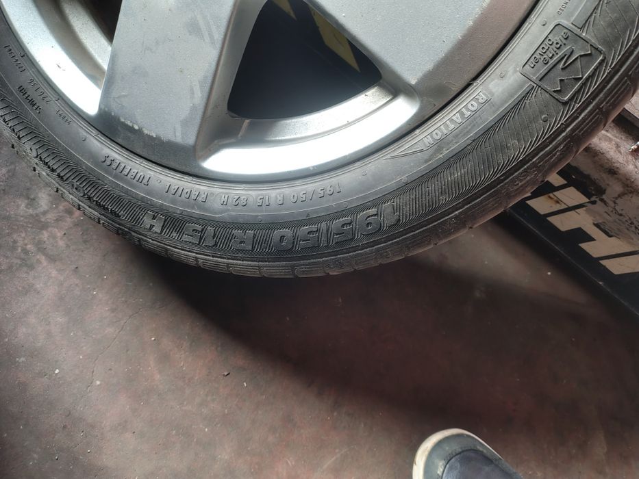 Seturi jante și anvelope iarnă R14 și R15 – Prețuri bune / Lichidare garaj