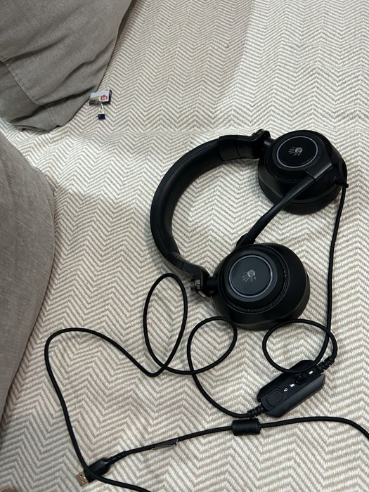 Игровые наушники