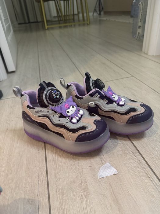 Роликовые кроссовки