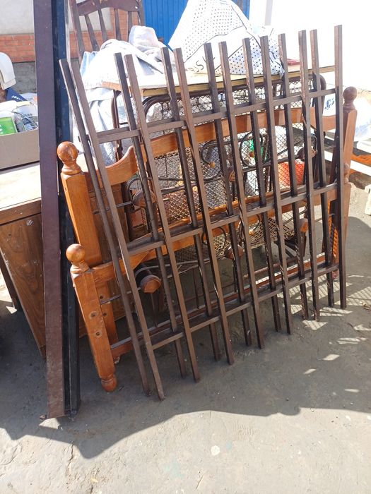 Кровать дерево металлическая