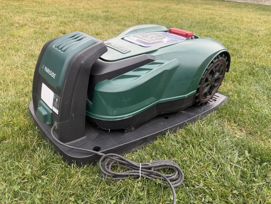 Robot tuns gazon Parkside cu garantie 2 ani