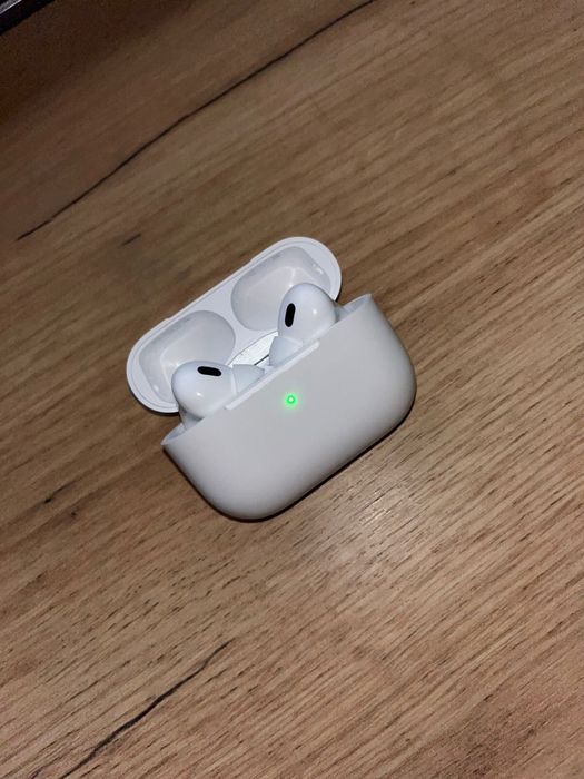 Продаю наушники AirPods