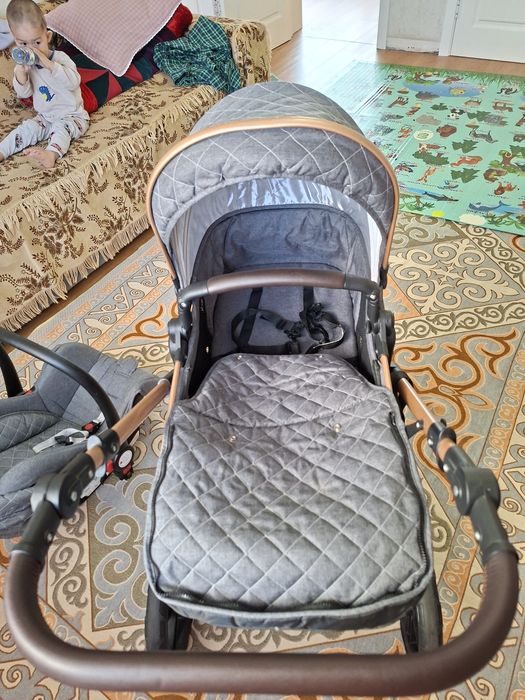 Коляска 3 в 1. Коляска + автокресло