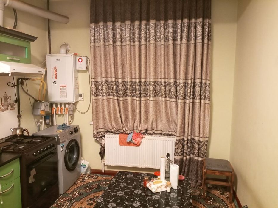 1 xonalik kv sotiladi 4 etaj 44 kv