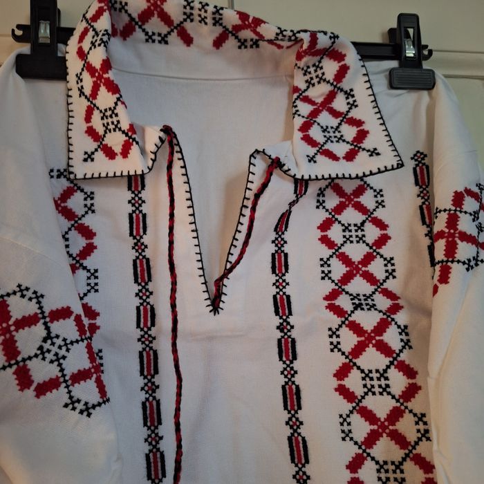 Ie  traditionala barbati