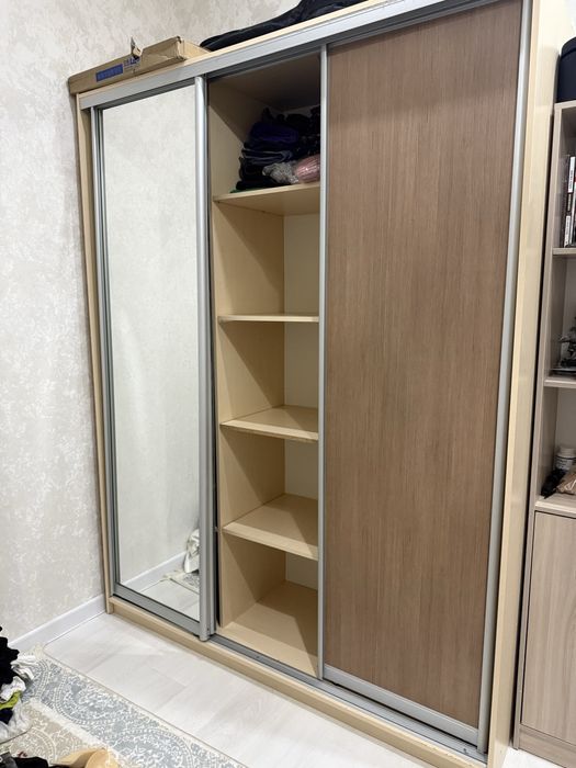 продам шкаф для одежды