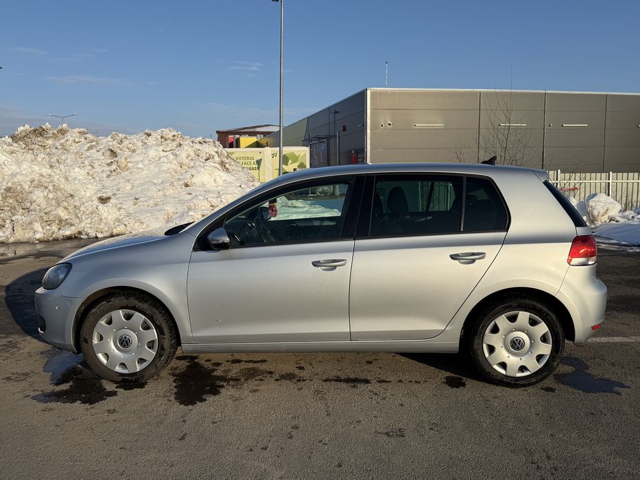 VOLKSWAGEN Golf 2010 — imagine 4