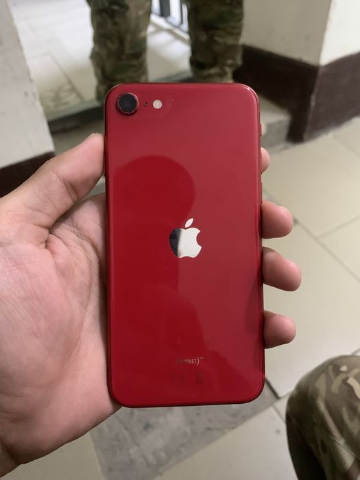 iPhone se жаксы жагдайда сатылады