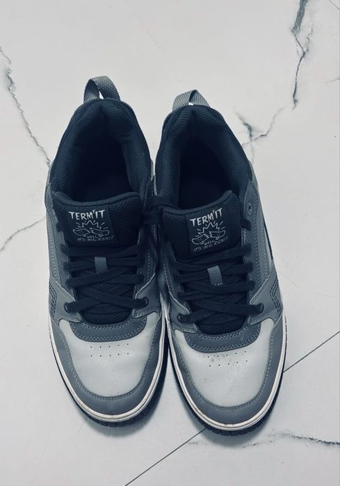 продам: цена 15.000+ или договоримся