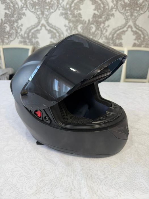 Продам шлем  новый.