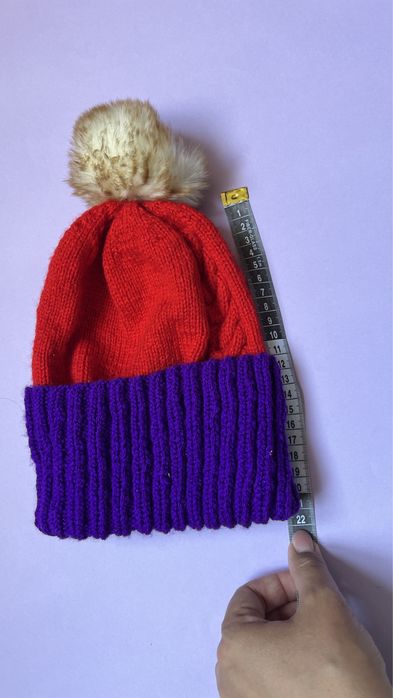 Вязанная шапка ручной работы НОВАЯ