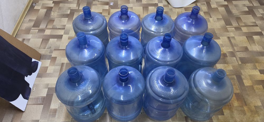 Продам бутыли 20л все что на фото